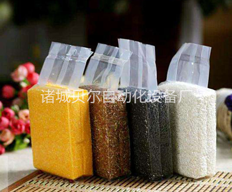 多功貼體真空包裝機(jī)生產(chǎn)樣品